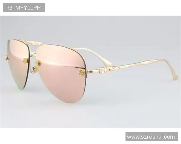 足球球星专属眼镜盒价格揭秘影响因素及购买建议